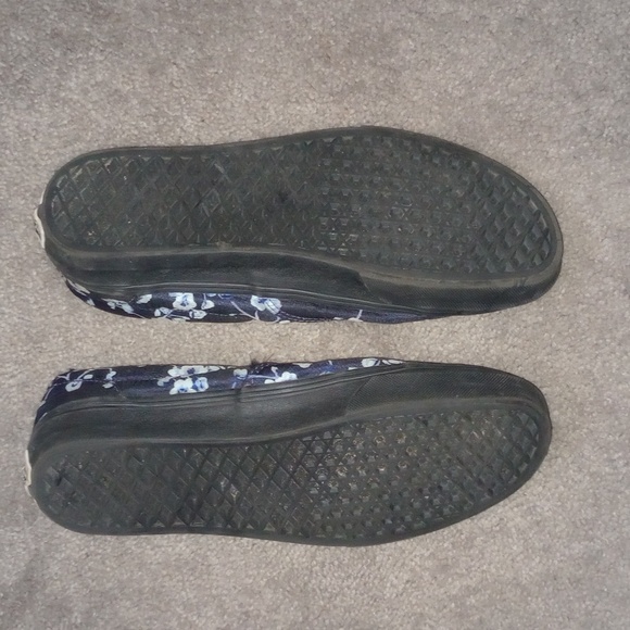 VANS Old Skool Navy Cherry Blossom Floral Lace up women's size 10 men's size 8.5 - Picture 2 of 4